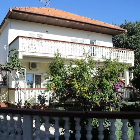 Studio Bosa * Biograd na Moru